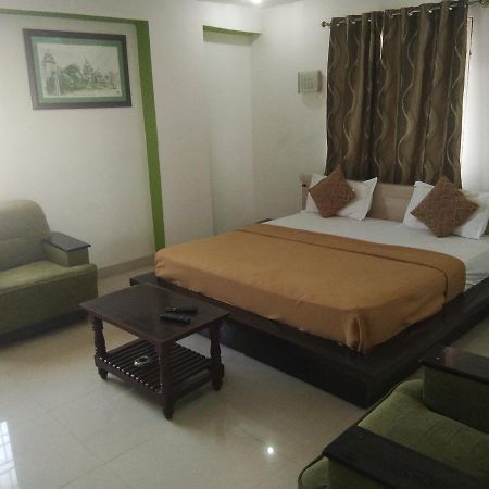 Sairam Residency Hotell Tirupati Eksteriør bilde