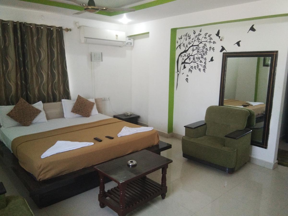 Sairam Residency Hotell Tirupati Eksteriør bilde