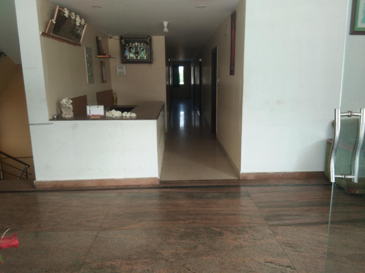 Sairam Residency Hotell Tirupati Eksteriør bilde